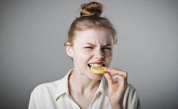 Erosions dentaires Plaisirs acides: pensez aux conséquences!